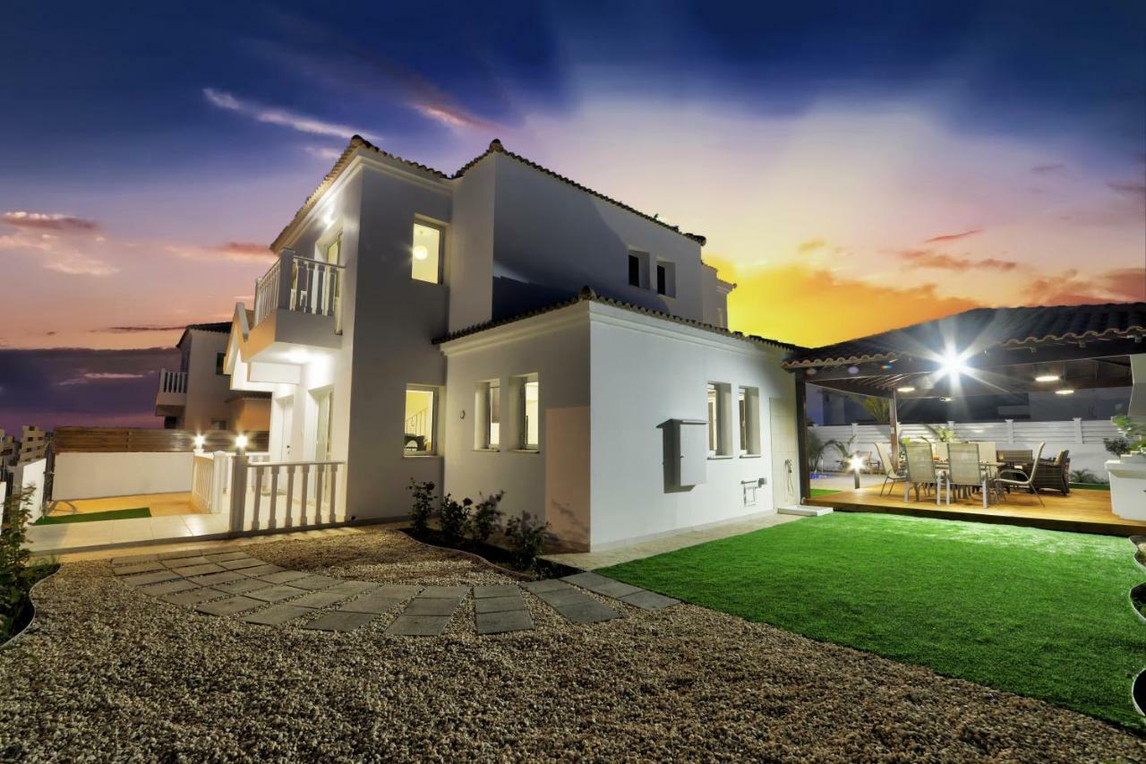 Villa Nissi Gold Айя Напа Екстериор снимка